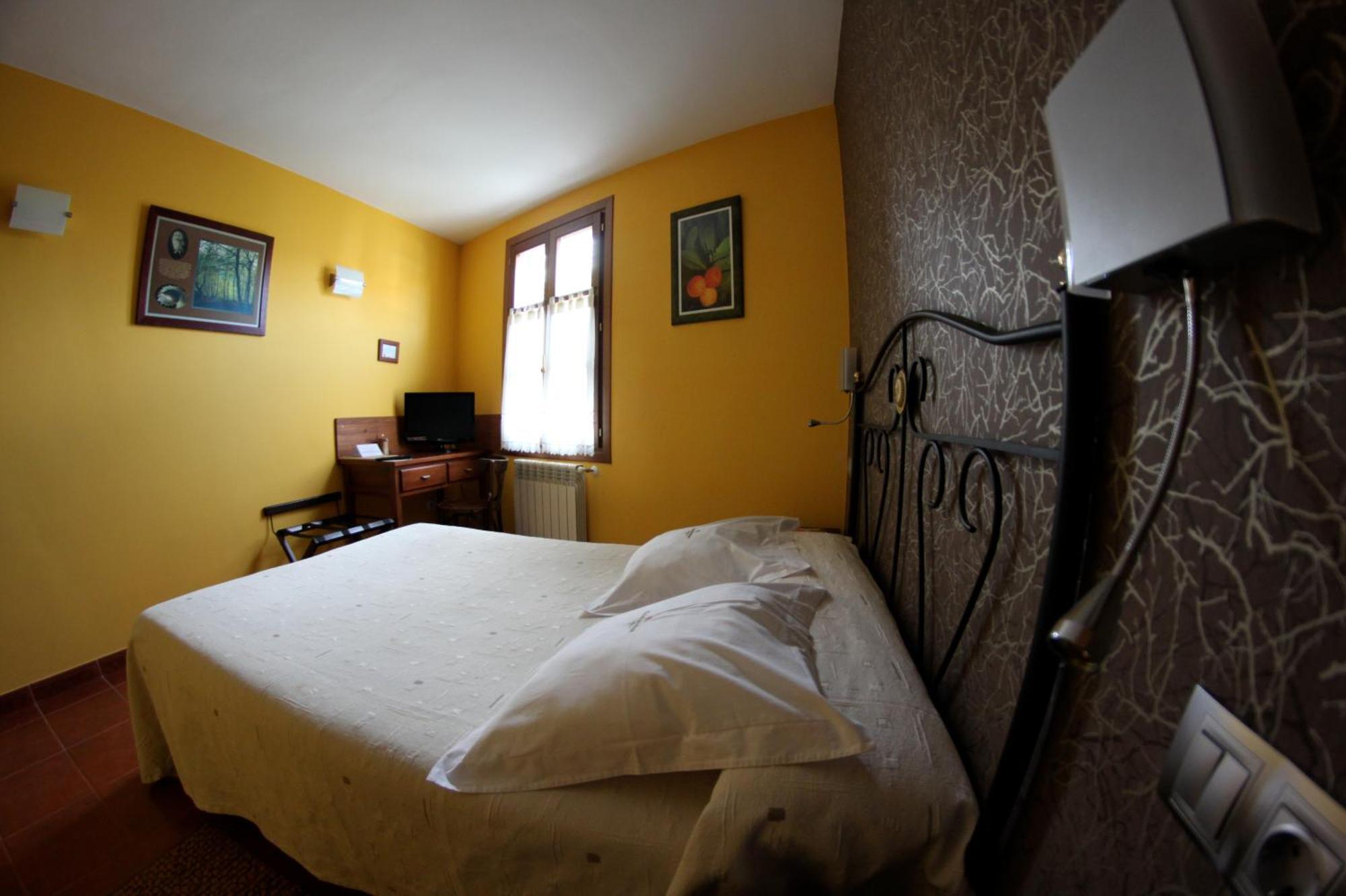 Hotel Rural Cuartamenteru Poo De Llanes Ngoại thất bức ảnh