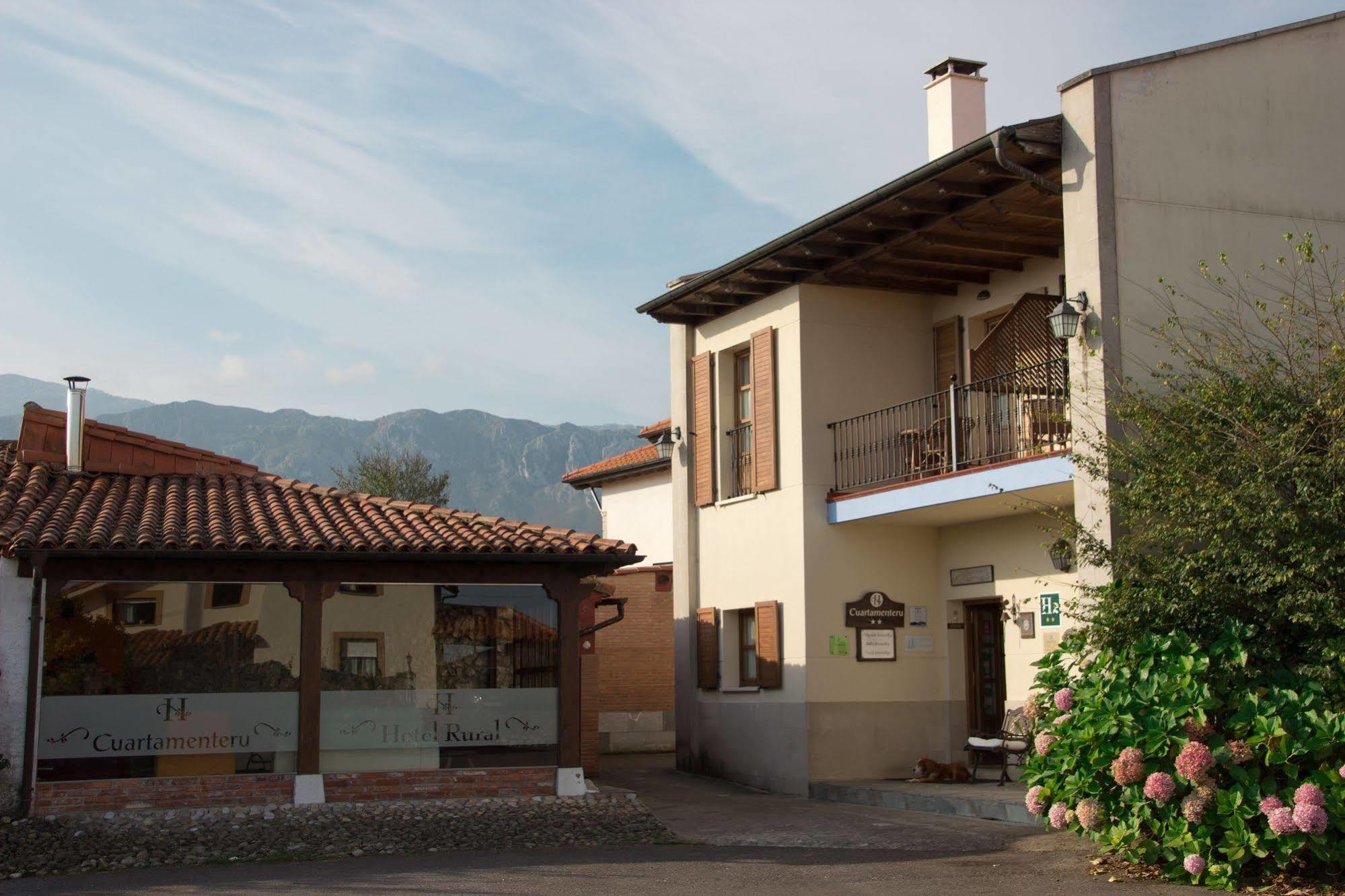 Hotel Rural Cuartamenteru Poo De Llanes Ngoại thất bức ảnh